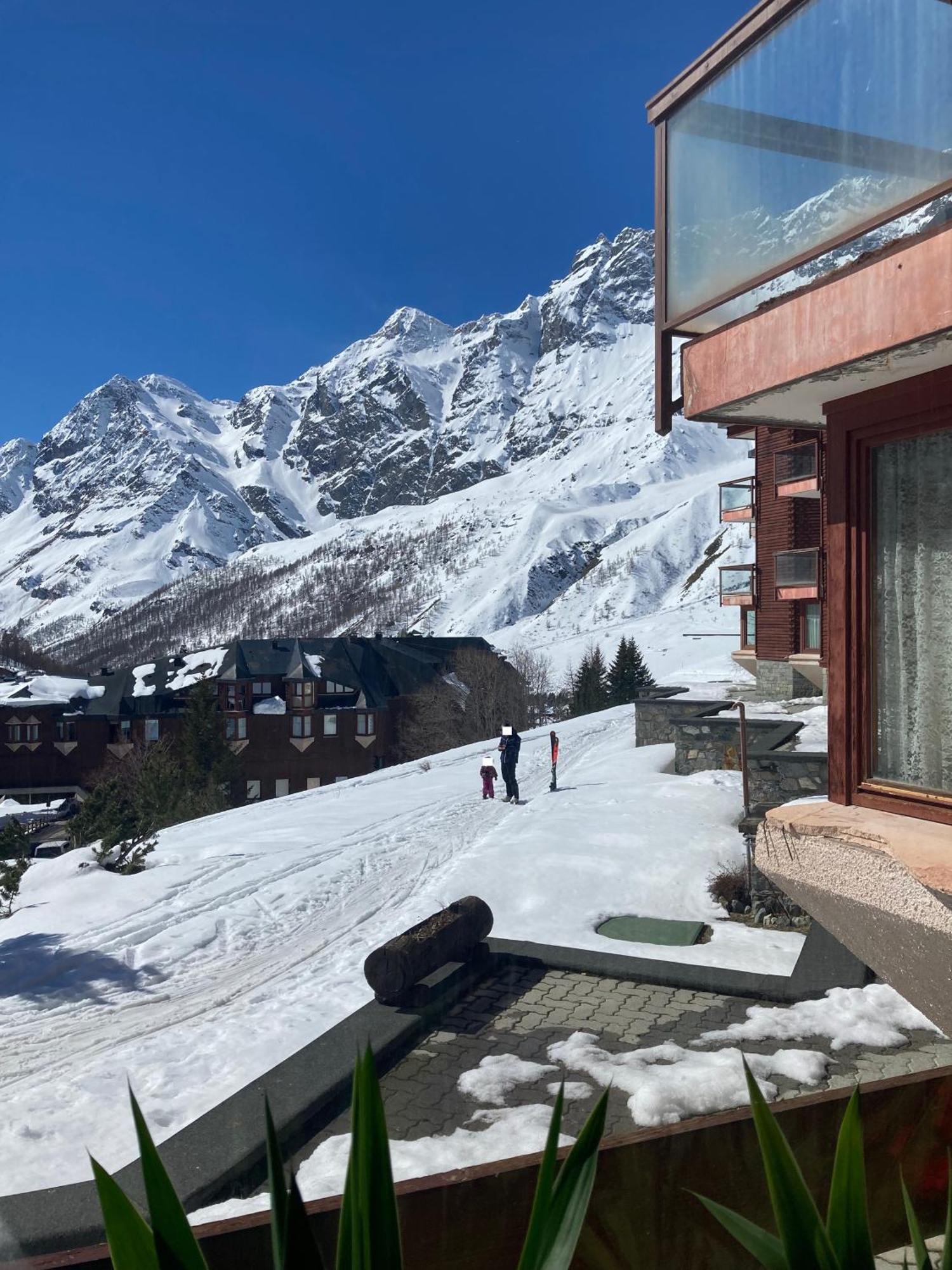 Stella Del Cervino, Ski In & Ski Out, With Garage ブレウイル・チェルヴィナイア エクステリア 写真