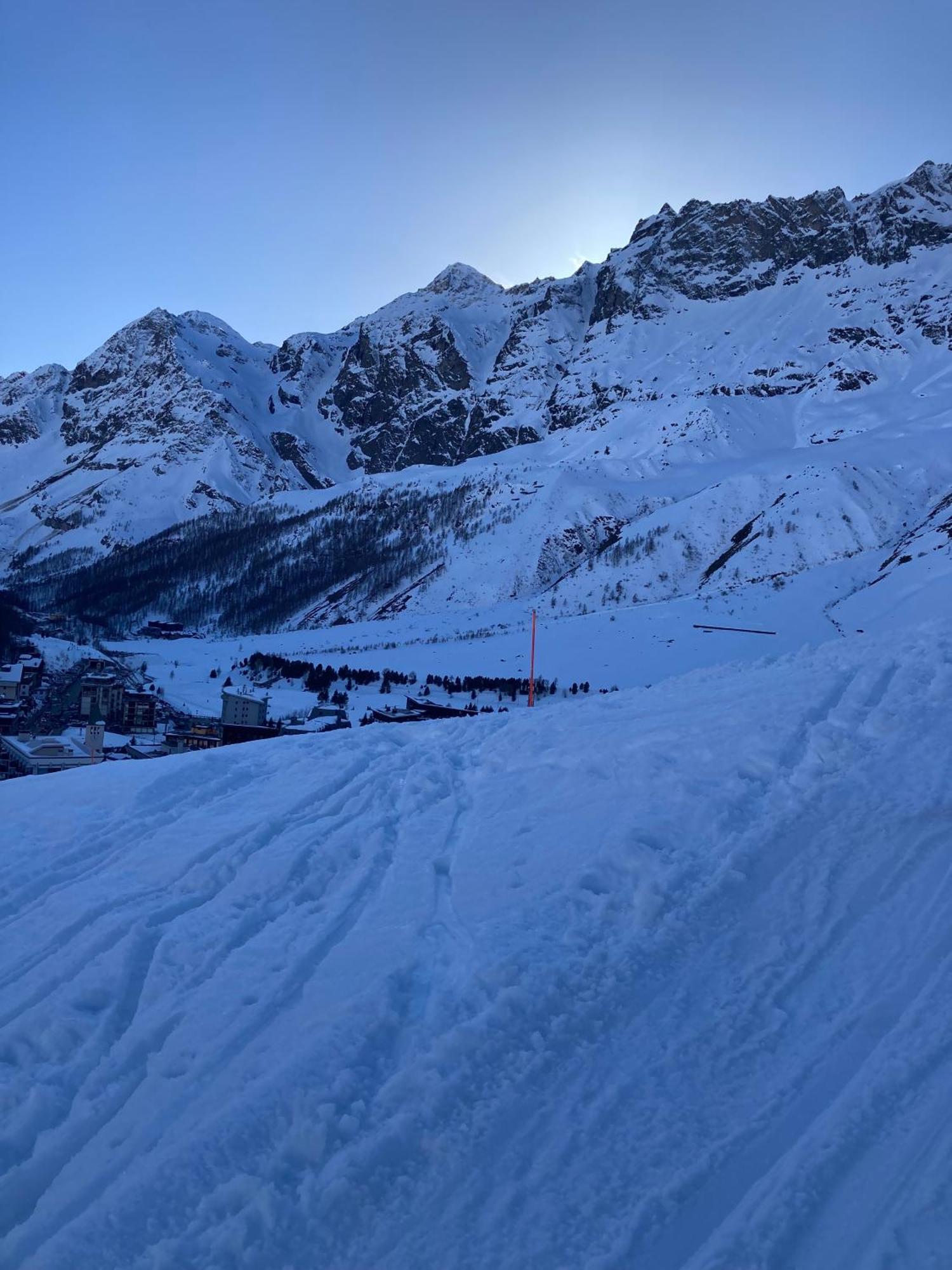 Stella Del Cervino, Ski In & Ski Out, With Garage ブレウイル・チェルヴィナイア エクステリア 写真
